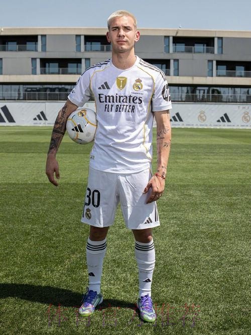 皇马接下来会关注蒂莱曼斯 球员明夏有可能离队